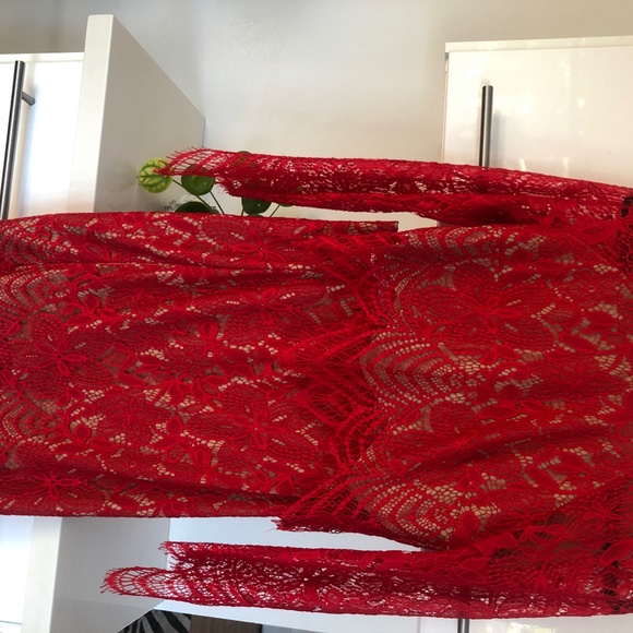 Red Lace Two Piece Set ANGL Size L - Picture 2 of 6